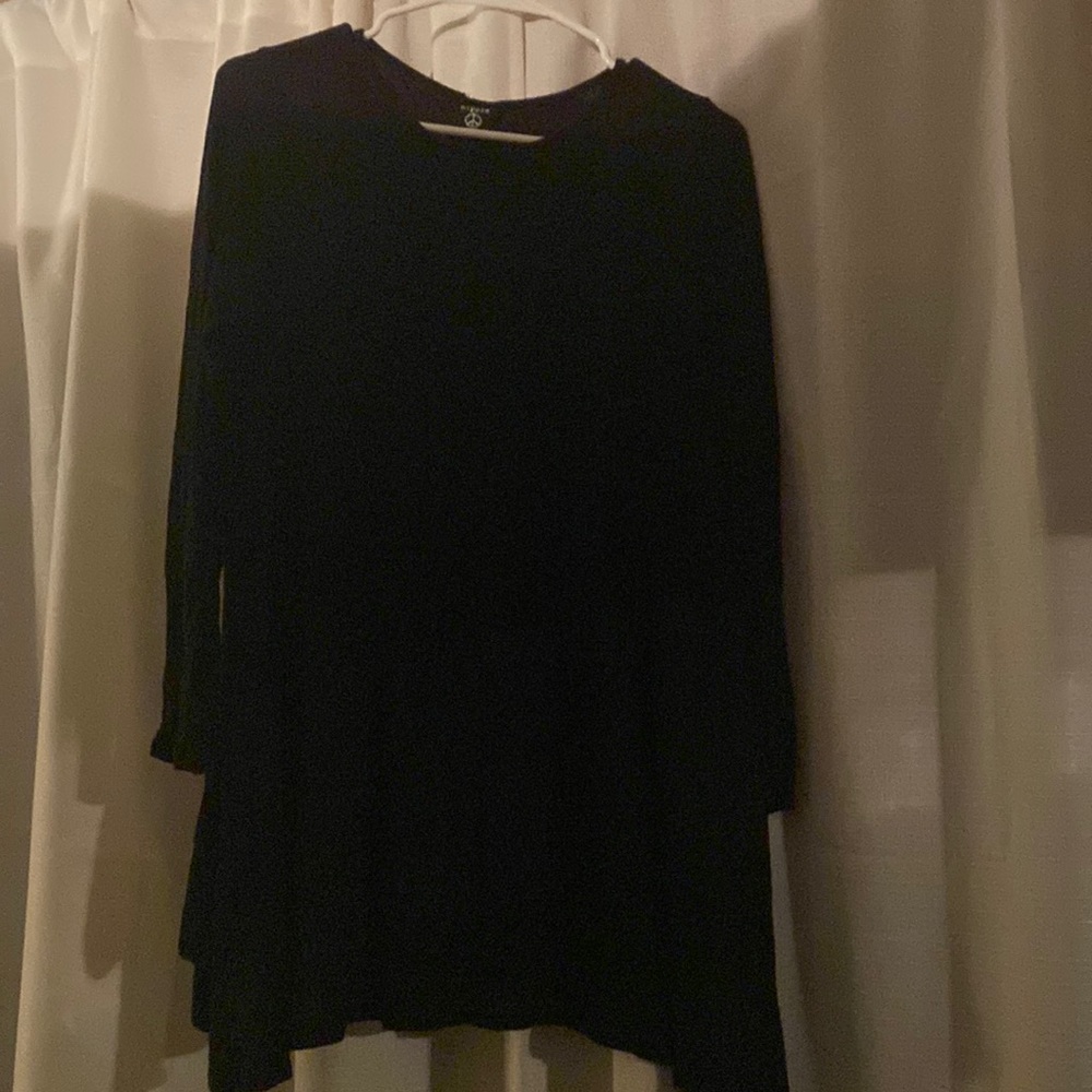 Black long sleeve tunic